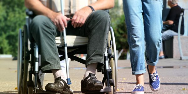 Les nombreux chapeaux d'un assistant de personne handicapée