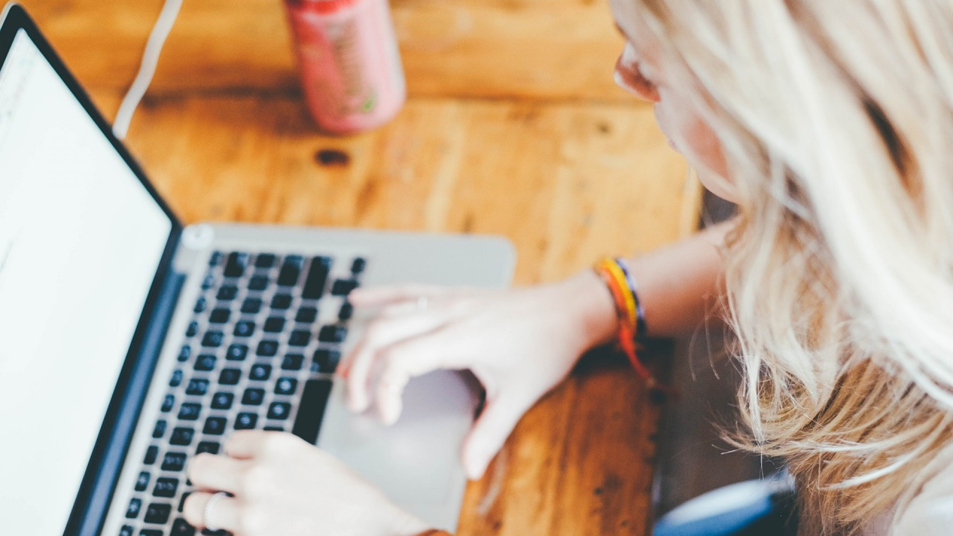 Formation en alternance en gestion et management : pourquoi choisir cette voie ?