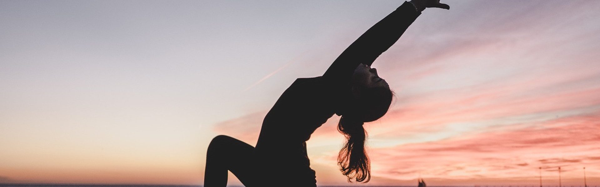 Mesdames : comment choisir une combinaison de yoga ?