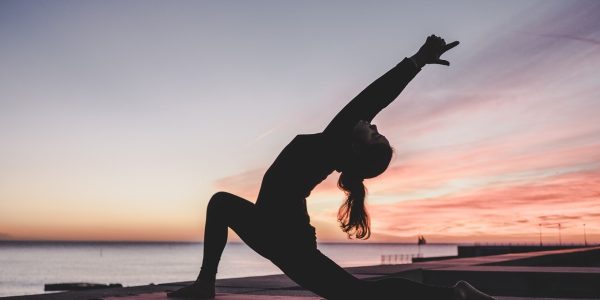 Mesdames : comment choisir une combinaison de yoga ?