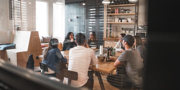 Profitez d'un environnement fonctionnel avec des cloisons de bureau adaptées