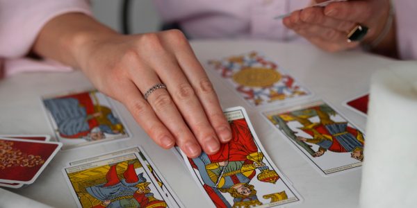 Le tarot de Marseille : un outil de transformation personnelle au service de la connaissance de soi